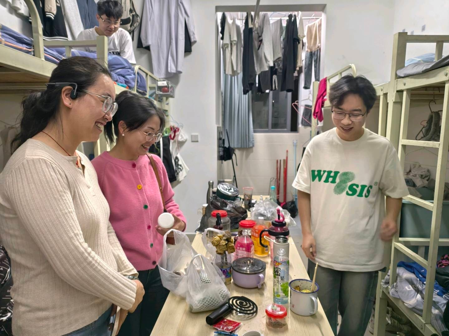 1761906827476017354.jpg dd51aa42c83adb9a8d1f19258745ecc.jpg