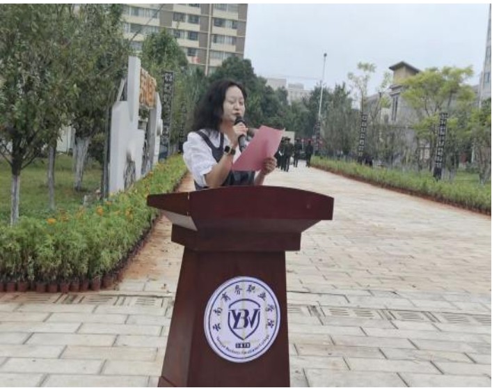 1761907651079057440.jpg 1761885259067.jpg